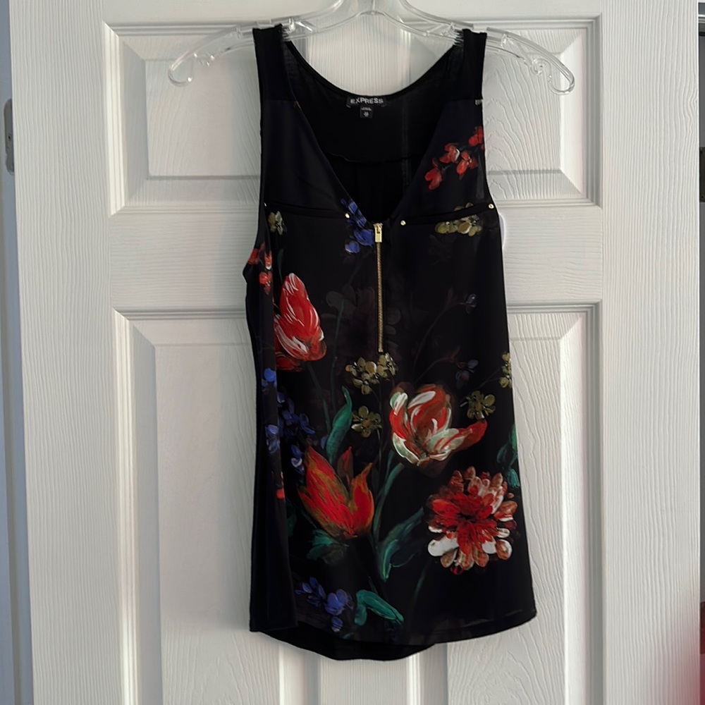 Woman’s Express sleeveless top